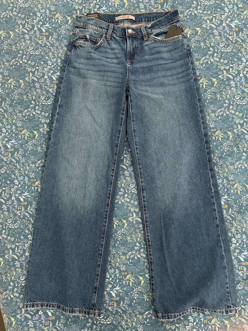 Joe's Jeans Women's Low Rise Wide Leg Jeans